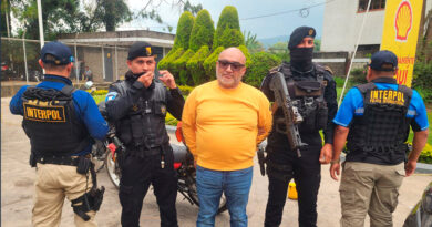 GUATEMALA ENTREGA A EL SALVADOR A “PITUFO”, UNO DE LOS NARCOTRAFICANTES MÁS BUSCADOS