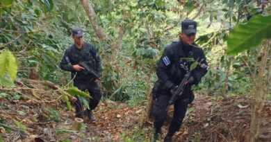 SIGUEN BUSCANDO AL FUGITIVO QUE COMETIÓ UN CRIMEN EN EL CANTÓN MONTE LARGO DE SANTA ANA.