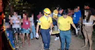 VARIOS LESIONADOS: CONDUCTOR DE MOTOCICLETA IMPACTÓ A OTRO VEHÍCULO EN ACAJUTLA,SONSONATE.