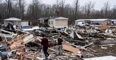 TORMENTAS MORTALES EN EE.UU.: AUMENTA A 42 EL NÚMERO DE FALLECIDOS POR TORNADOS.