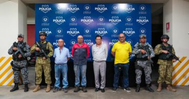 AUTORIDADES DETIENEN A OTROS CINCO EMPRESARIOS DEL TRANSPORTE POR INCUMPLIR NORMATIVAS