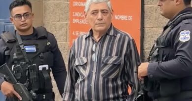 CAPTURAN A EMPRESARIOS, ALEX SORTO ABEL REINA Y GENARO RAMÍREZ POR INCUMPLIR DISPOSICIÓN DE PASAJE GRATUITO.