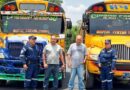 MOTORISTAS DE LA RUTA 4 SE VAN A LOS GOLPES EN PLENA CALLE Y TERMINAN ARRESTADOS POR LA PNC