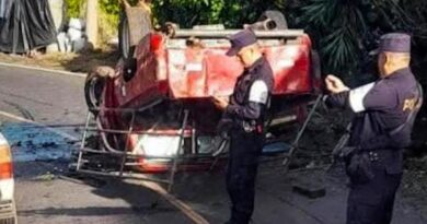MENOR DE EDAD ENTRE LOS LESIONADOS EN PICK UP VOLCADO EN LA CARRETERA DE SANTA ANA A SONSONATE