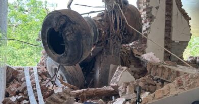 EN INDIA LAS AUTORIDADES SIGUEN INVESTIGANDO LAS CAUSAS DEL ACCIDENTE AÉREO