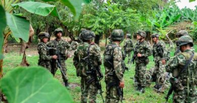 AL MENOS 57 SOLDADOS COLOMBIANOS RETENIDOS POR GRUPOS ARMADOS EN ZONA GUERRILLERA