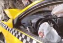 COMANDOS DE SALVAMENTO RESCATÓ A UN TAXISTA QUE  QUEDÓ ATRAPADO POR UN CHOQUE QUE SUFRIÓ EN BULEVAR DEL EJÉRCITO