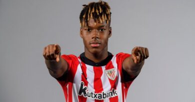 EL JUGADOR,NICO WILLIAMS RENUEVA CON EL ATHLETIC HASTA 2035 Y RECHAZA AL BARCELONA