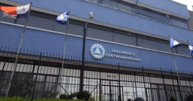 NUEVAS IDEAS PROPONE SALIDA DE EL SALVADOR DEL PARLACEN MEDIANTE REFORMA CONSTITUCIONAL
