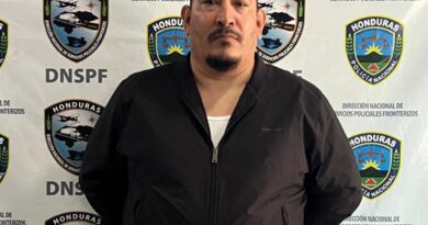 PRENSA HONDUREÑA SEÑALA QUE LA CAPTURA DE FUNCIONARIO SALVADOREÑO GENERÓ POLÉMICA POR INCONSISTENCIAS EN SU DECLARACIÓN