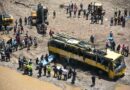 AUTOBÚS CAE 80 METROS HASTA EL RÍO TLAPANECO EN GUERRERO