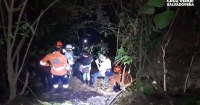 RECUPERAN CUERPO DE HOMBRE QUE CAYÓ A BARRANCO EN ZARAGOZA, LA LIBERTAD