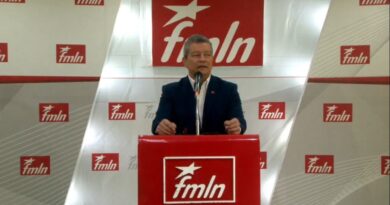MANUEL FLORES DEL FMLN CUESTIONA LA DESIGNACIÓN DE MILITAR AL FRENTE DEL MINISTERIO DE EDUCACIÓN