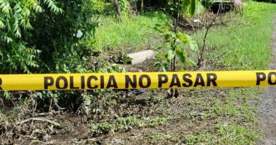 MUJER DE 64 AÑOS FUE ASESINADA CON ARMA BLANCA EN USULUTÁN; SOSPECHOSO HUYÓ,LA POLICIA LO BUSCA.