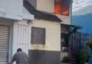 BOMBEROS CONTROLARON INCENDIOS EN APARTAMENTOS Y CARPINTERÍA EN SAN SALVADOR
