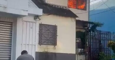 BOMBEROS CONTROLARON INCENDIOS EN APARTAMENTOS Y CARPINTERÍA EN SAN SALVADOR
