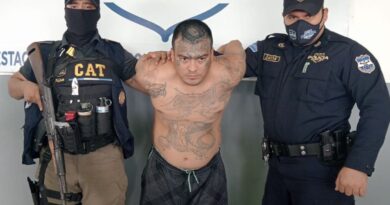 GUATEMALA EXPULSA A PANDILLERO SALVADOREÑO Y SERÁ ENCARCELADO EN EL CECOT