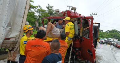 FUERTE ACCIDENTE DE TRÁNSITO EN EL SALITRE, NEJAPA DEJA UN CONDUCTOR ATRAPADO
