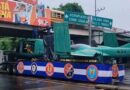 HELICÓPTERO DE EXHIBICIÓN QUEDÓ ATRAPADO EN PASO A DESNIVEL CERCA DEL HERMANO LEJANO EN SALVADOR