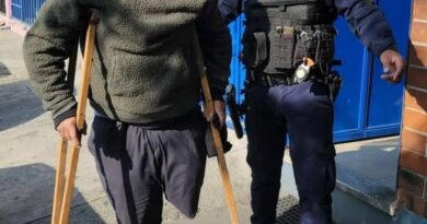 CAE “SIMPATÍA”: DELINCUENTE CON 28 ANTECEDENTES FUE SORPRENDIDO ASALTANDO A UNA JOVEN DENTRO DE UN TAXI EN GUATEMALA