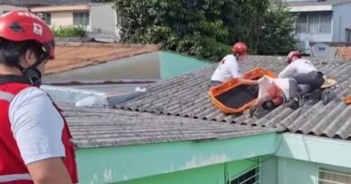 HOMBRE MUERE DE INFARTO MIENTRAS REPARABA UN TECHO EN SAN SALVADOR