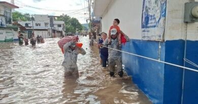 MILES DE PERSONAS INCOMUNICADAS POR LLUVIAS TORRENCIALES EN CINCO ESTADOS DE MÉXICO