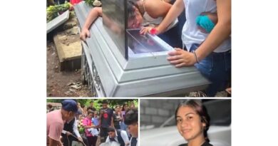 DAN EL ÚLTIMO ADIÓS A JOVEN FALLECIDA EN ACCIDENTE DE MOTOS EN USULUTÁN