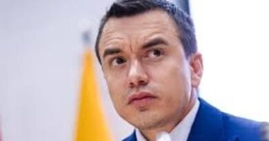 PRESIDENTE DE ECUADOR, DANIEL NOBOA, DENUNCIA INTENTO DE ENVENENAMIENTO DURANTE ACTO EN BABAHOYO