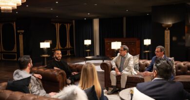 BUKELE PRESENTÓ DOCTORSV, UN SISTEMA EN MÉDICO EN LINEA 24/7, CON ENTREGA GRATUITA DE MEDICAMENTOS