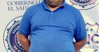 DOS CONDUCTORES EBRIOS PROVOCAN ACCIDENTES DE TRÁNSITO EN SAN SALVADOR Y LA PAZ