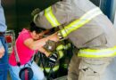 ELEVADOR SUFRE FALLA EN SUPERMERCADO DE ANTIGUO CUSCATLÁN; BOMBEROS RESCATAN A PERSONAS ATRAPADAS