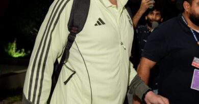 IKER CASILLAS Y CARLES PUYOL YA ESTÁN EN EL SALVADOR PARA EL CLÁSICO DE LEYENDAS ENTRE REAL MADRID Y BARCELONA