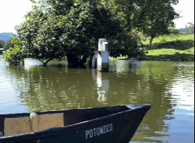 TUMBAS BAJO EL AGUA EN CHALATENANGO: EL CEMENTERIO QUE EMERGE DEL EMBALSE