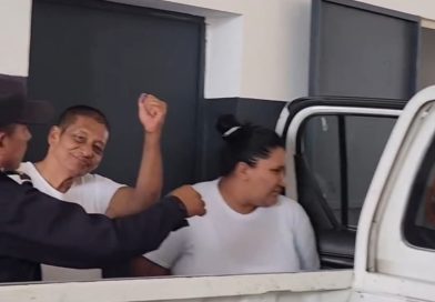 “APÓSTOL” SANTIAGO QUEDÓ EN LIBERTAD PERO NO PODRÁ INGRESAR A EL SALVADOR POR TRES AÑOS