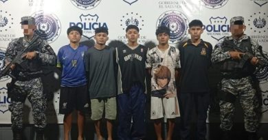 CAPTURARON A CINCO SUPUESTOS MIEMBROS TRAS DENUNCIA EN REDES SOCIALES EN SOYAPANGO