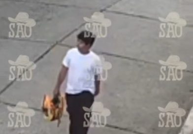 CAPTARON EN VIDEO EL HURTO DE UN CASCO EN CHALCHUAPA; SOSPECHOSO FUE INTERCEPTADO
