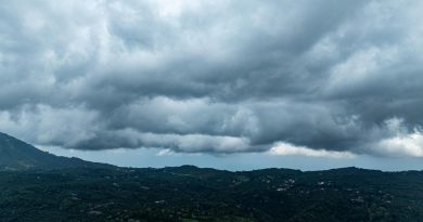 AMBIENTE CALUROSO CON LLUVIAS Y TORMENTAS PREVISTAS PARA ESTE MARTES EN EL SALVADOR