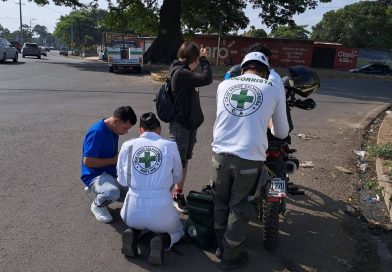 SANTA ANA; DOS PERSONAS RESULTARON LESIONADAS TRAS ACCIDENTE EN CARRETERA A LOS NARANJOS