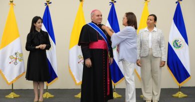EL SALVADOR CONDECORA A NUNCIO APOSTÓLICO CON ORDEN JOSÉ MATÍAS DELGADO