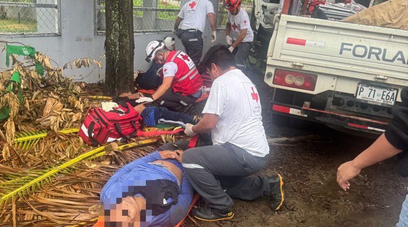 SEIS PERSONAS RESULTAN LESIONADAS EN ACCIDENTE DE TRÁNSITO EN SAN FRANCISCO GUAJOYO, METAPÁN
