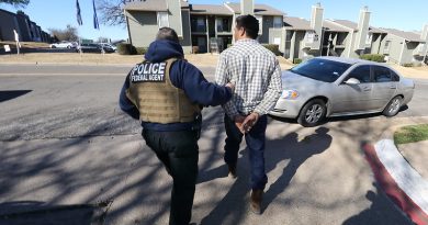 NUEVA YORK PROHÍBE OPERATIVOS DE ICE EN ESCUELAS E IGLESIAS SIN ORDEN JUDICIAL