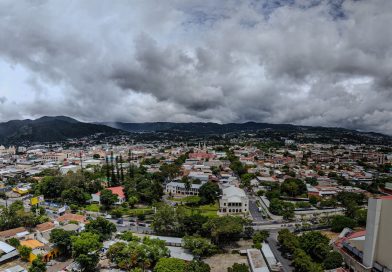 MEDIO AMBIENTE PREVÉ CONTINUIDAD DE LLUVIAS Y TORMENTAS POR INFLUENCIA DE ONDA TROPICAL