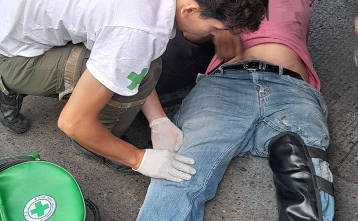 MOTOCICLISTA RESULTA LESIONADO EN ACCIDENTE DE TRÁNSITO EN LOS CHORROS