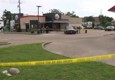 DOS MENORES RESULTAN LESIONADOS EN TIROTEO EN ESTACIONAMIENTO DE BURGER KING EN HOUSTON