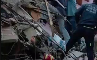 EL SERVICIO GEOLÓGICO DE EE.UU ESTIMA QUE TERREMOTO DE 7.5 EN VENEZUELA PODRÍA DEJAR ENTRE 10,000 Y 100,000 FALLECIDOS