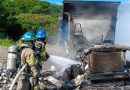 INCENDIO CONSUME VOLQUETA EN CARRETERA HACIA METAPÁN