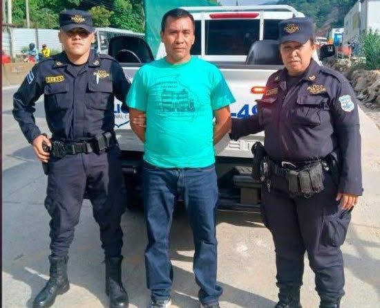CAPTURAN A MOTORISTA DE LA RUTA 205 POR ACTO DE INTOLERANCIA VIAL EN SANTA TECLA