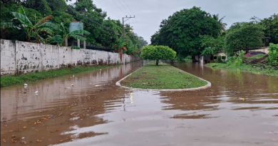 INUNDACIÓN AFECTA TRAMO DEL BULEVAR CONCHALÍO EN PUERTO DE LA LIBERTAD