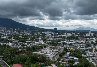LLUVIAS Y TORMENTAS CONTINUARÁN ESTE LUNES EN GRAN PARTE DEL PAÍS