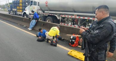 DOS MOTOCICLISTAS RESULTARON LESIONADOS EN ACCIDENTE SOBRE LA PANAMERICANA OESTE EN NEJAPA